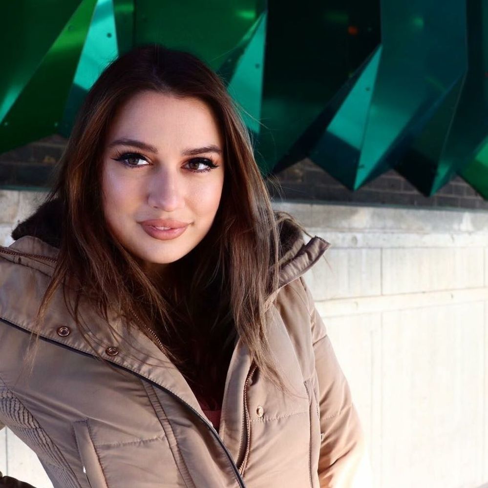 Meet your Posher, Ashley